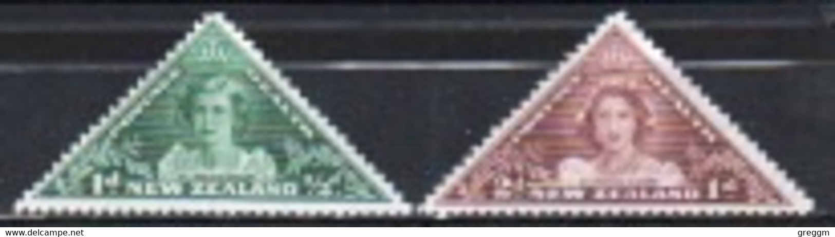 New Zealand 1943 Set Of Triangular Health Stamps Showing Princess Margaret And Elizabeth - Ongebruikt