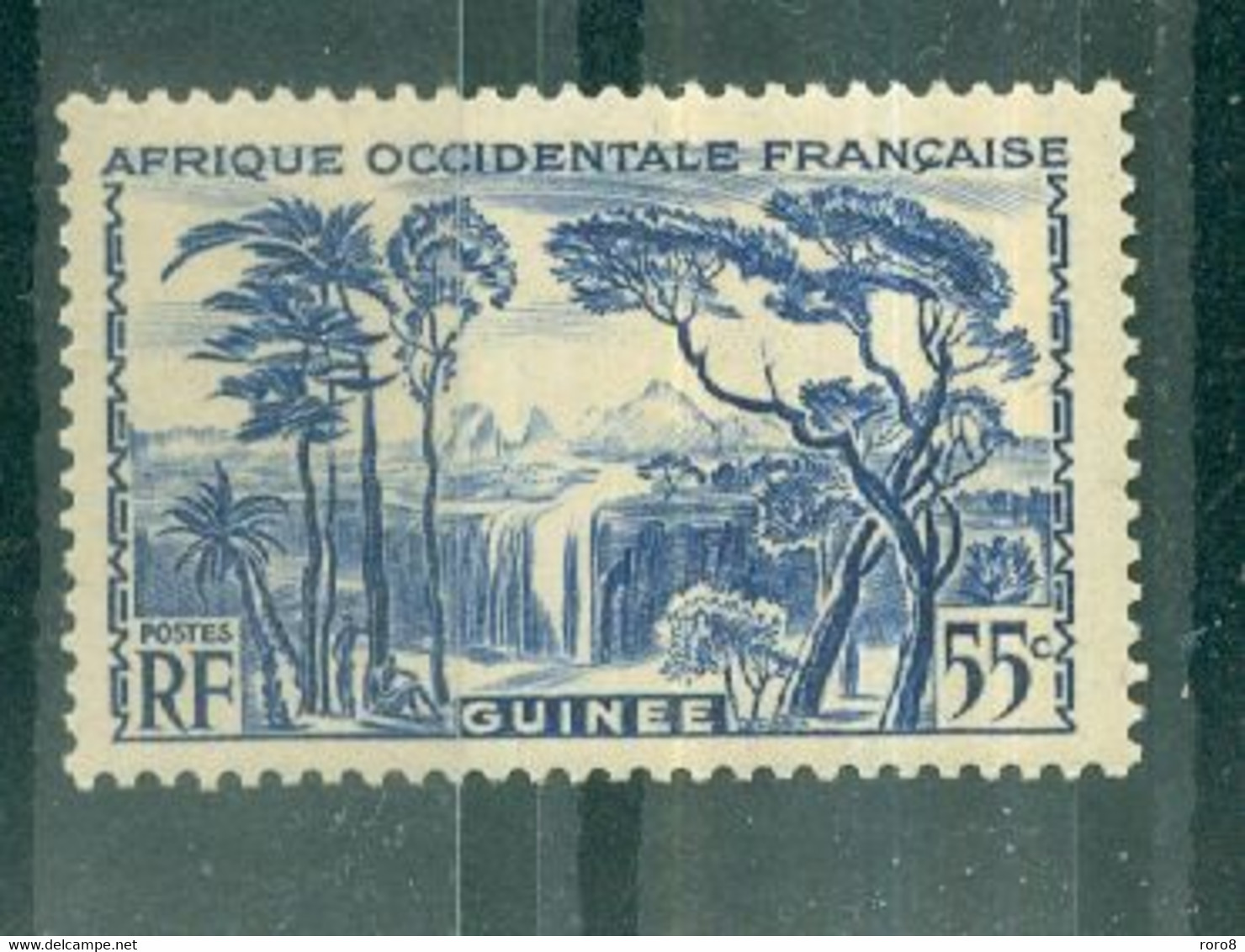 GUINEE - N° 136** MNH SCAN DU VERSO - Les Laobis, Artisans Du Bois. - Nuovi