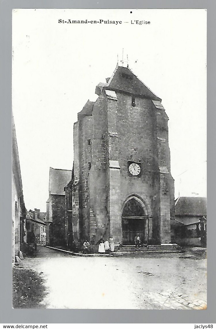 SAINT-AMAND-en-PUISAYE  (cpa 58)  L'Eglise     -  L 1 - Saint-Amand-en-Puisaye