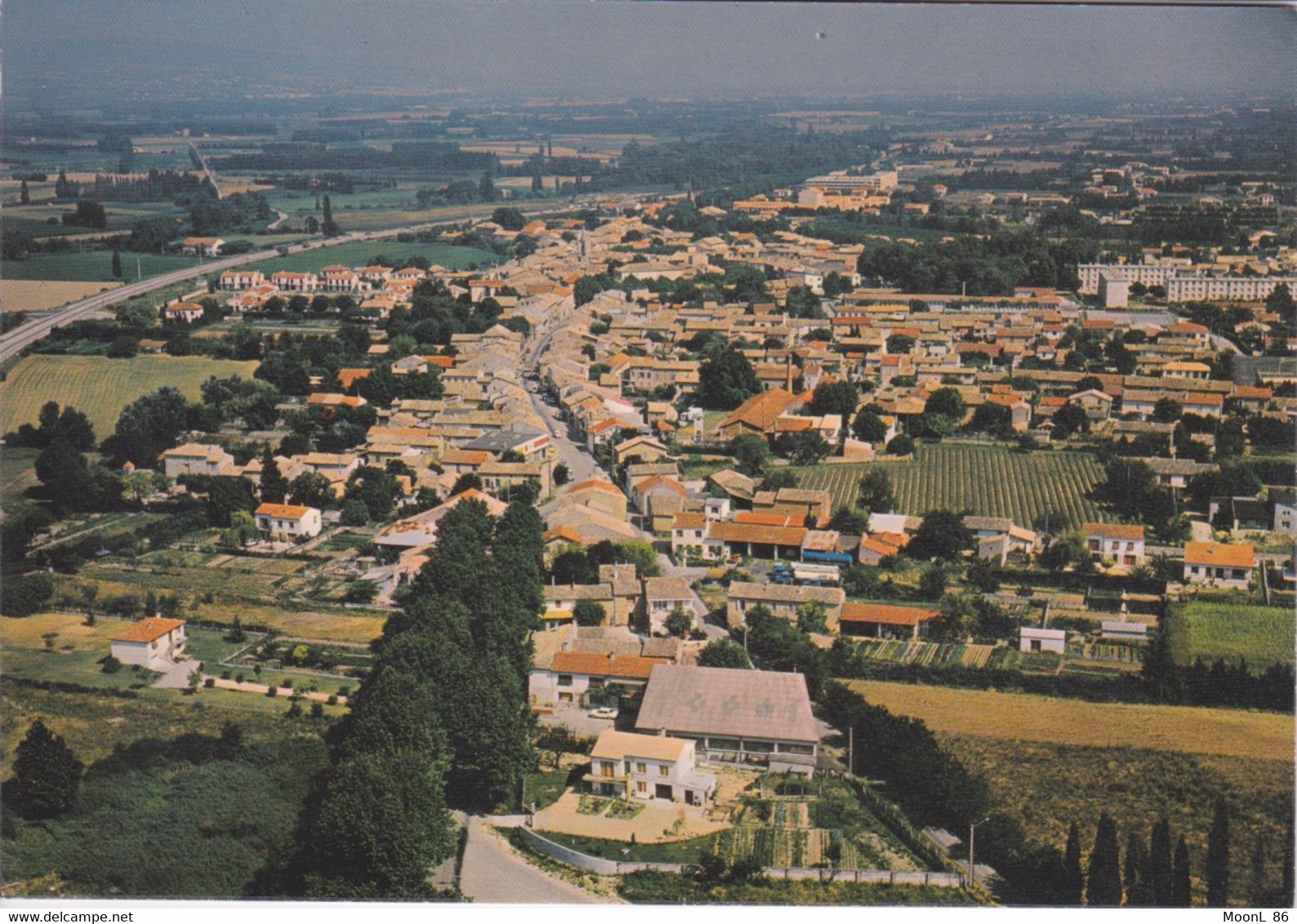 84 - LAPALUD - VUE AERIENNE GENERALE DU VILLAGE - Lapalud