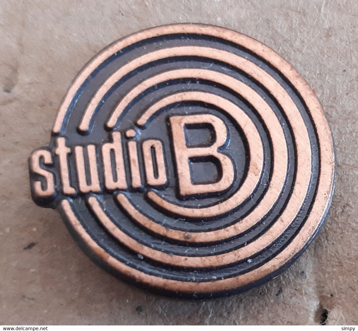 Radio Beograd Belgrade Studio B Serbia Ex Yugoslavia Pin - Médias