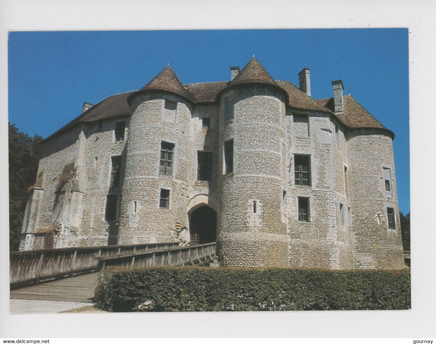 Château Féodal D'Harcourt : Chef D'Oeuvre Architecture Militaire (cp Vierge N°03 Beneteau) - Harcourt