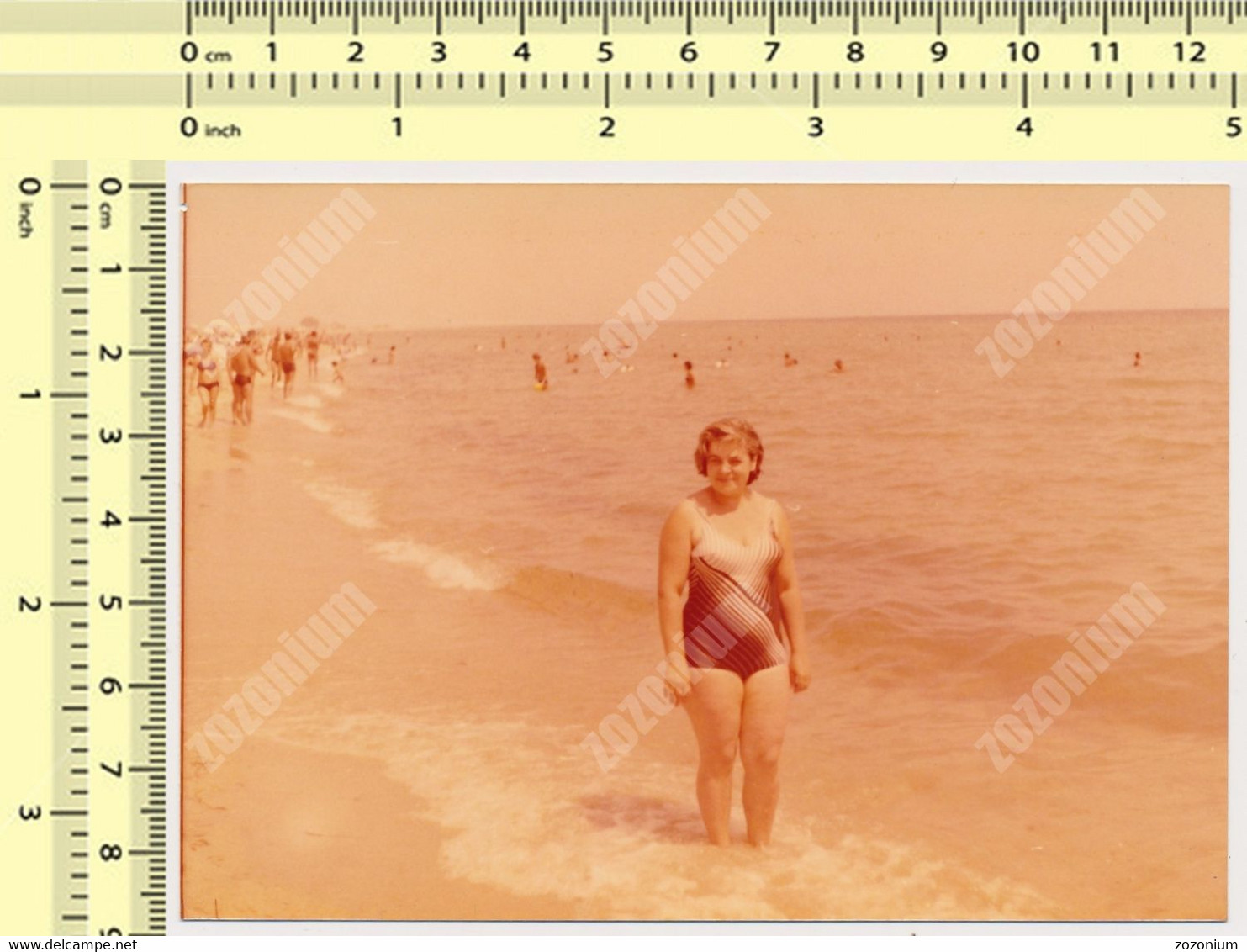 REAL PHOTO, SWIMSUIT WOMAN ON BEACH, FEMME EN MILLIOT DE BAIN  PLAGE, ORIGINAL PHOTO - Other & Unclassified