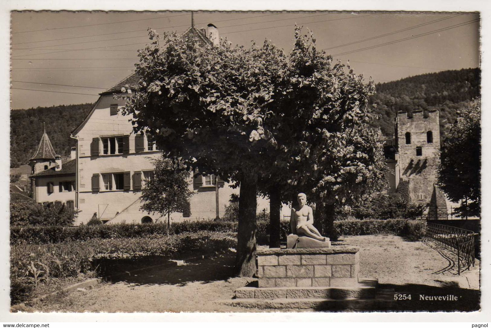 Suisse : Neuveville : ( Cpsm P.F. ) - La Neuveville