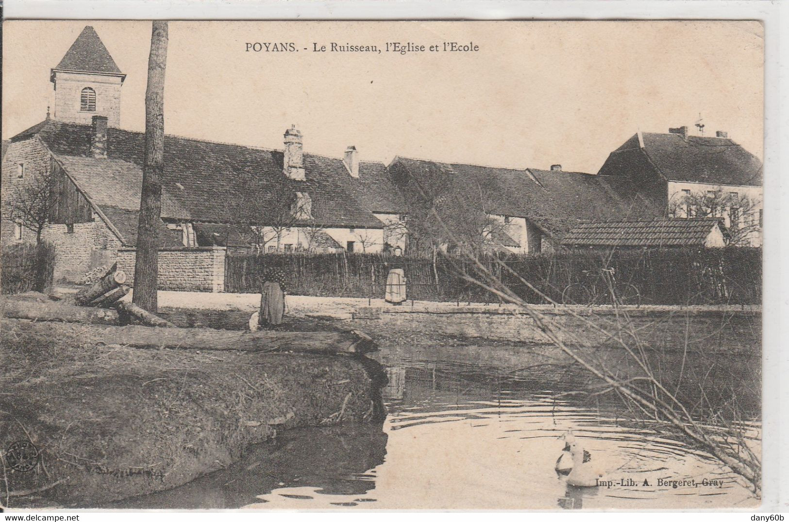 REF.AD2 . CPA . 70 . POYANS . LE RUISSEAU L'EGLISE ET L'ECOLE - Autres & Non Classés