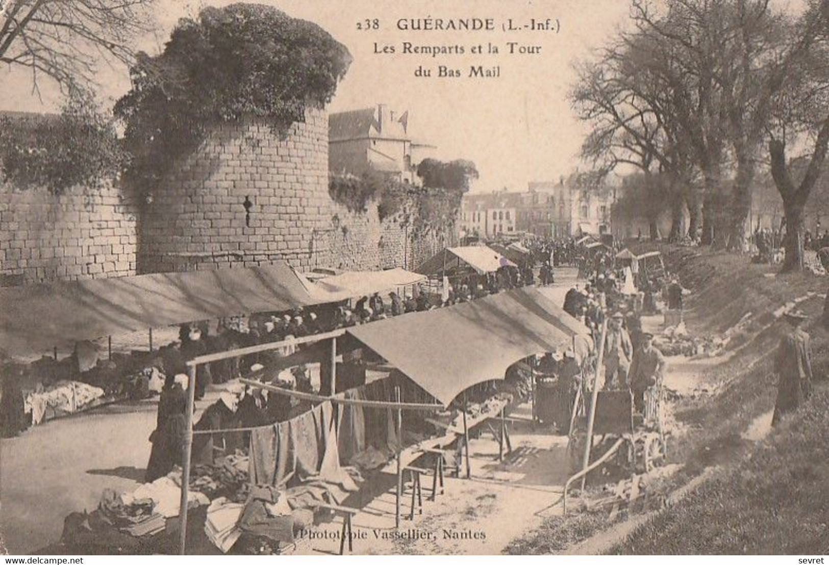 GUERANDE   - Les Remparts Et La Tour Du Bas Mail - Guérande