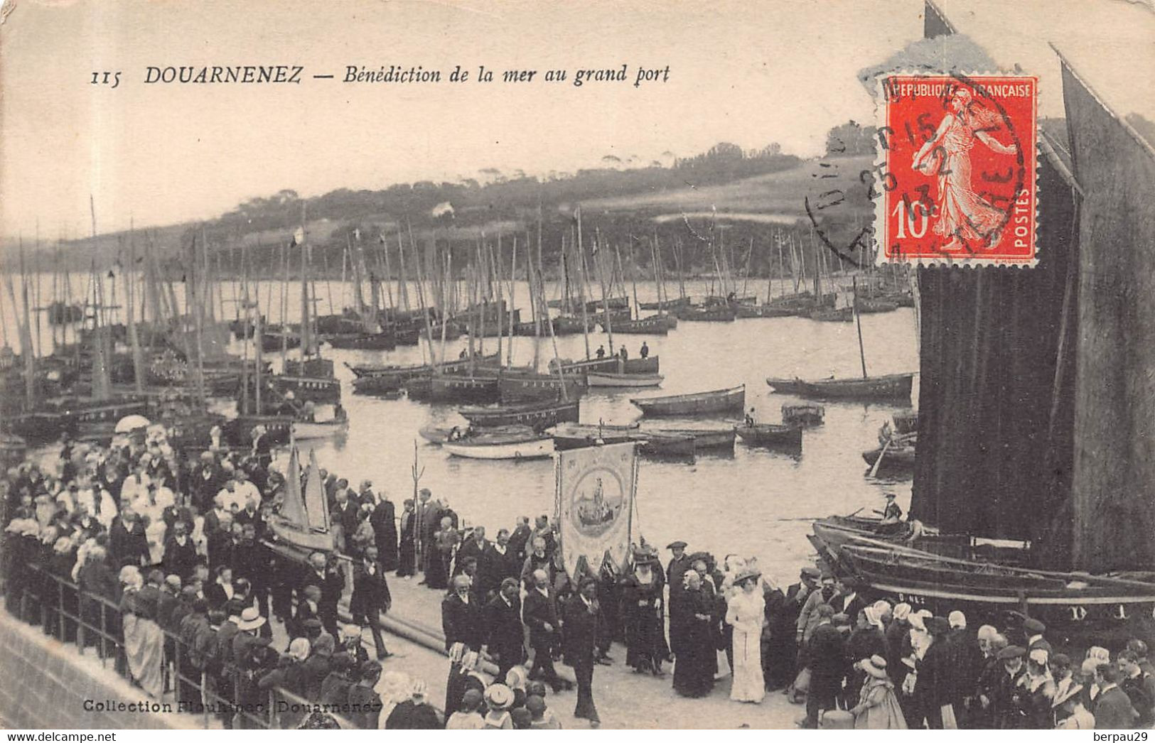 DOUARNENEZ  -  Bénédiction De La Mer Au Grand Port - Douarnenez