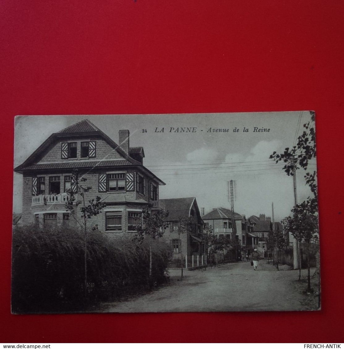 LA PANNE AVENUE DE LA REINE - De Panne