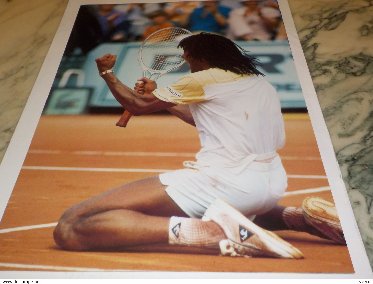 PHOTO YANNICK NOAH REMPORTE LA FINAL ROLAND GARROS 1983 - Altri & Non Classificati