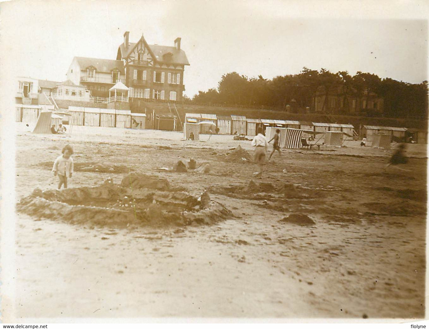 St Pair Sur Mer - 13 Photos Anciennes - Le Casino Kursaal - Villas - Belles Vues De La Côte Et La Plage - Saint Pair Sur Mer