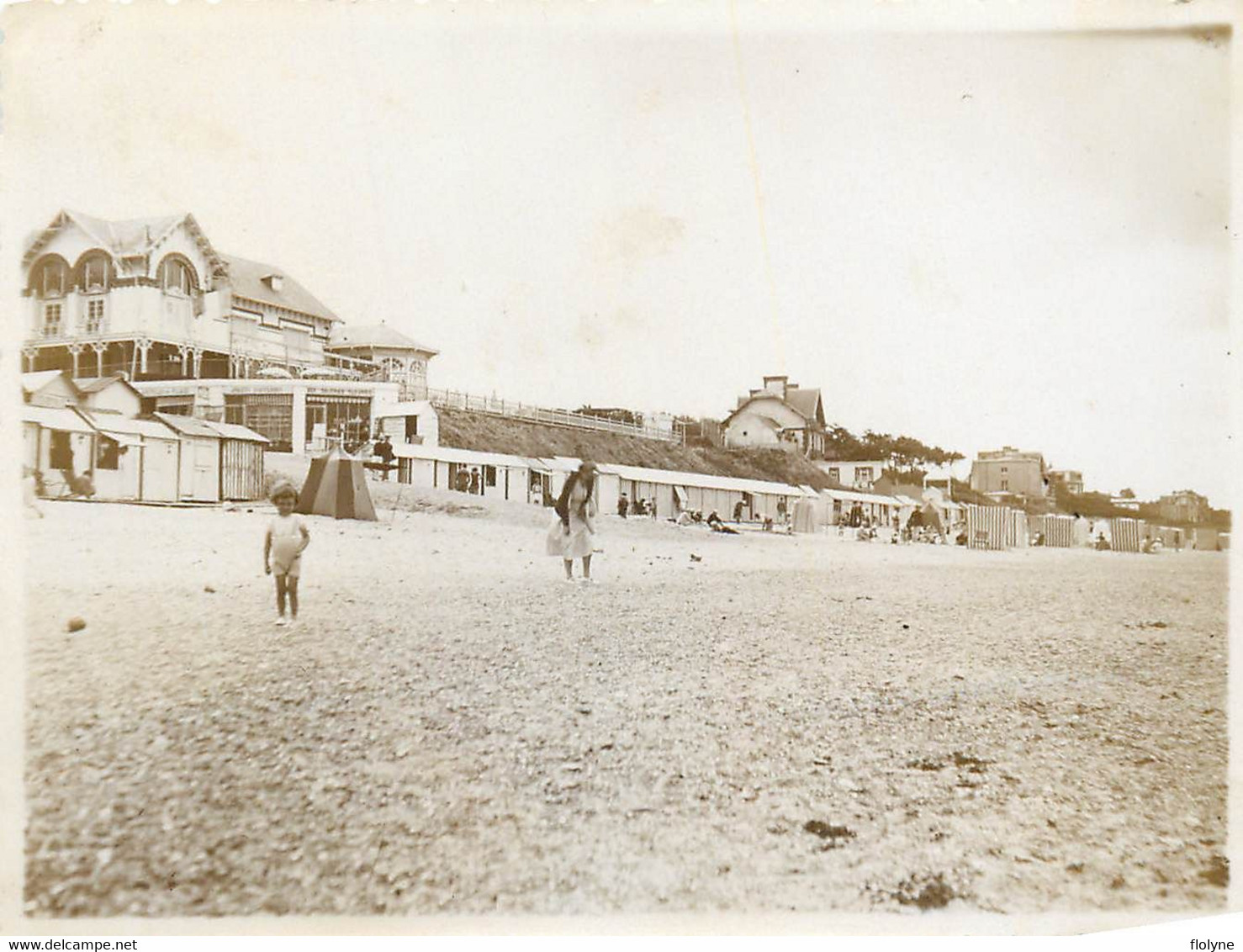 St Pair Sur Mer - 13 Photos Anciennes - Le Casino Kursaal - Villas - Belles Vues De La Côte Et La Plage - Saint Pair Sur Mer