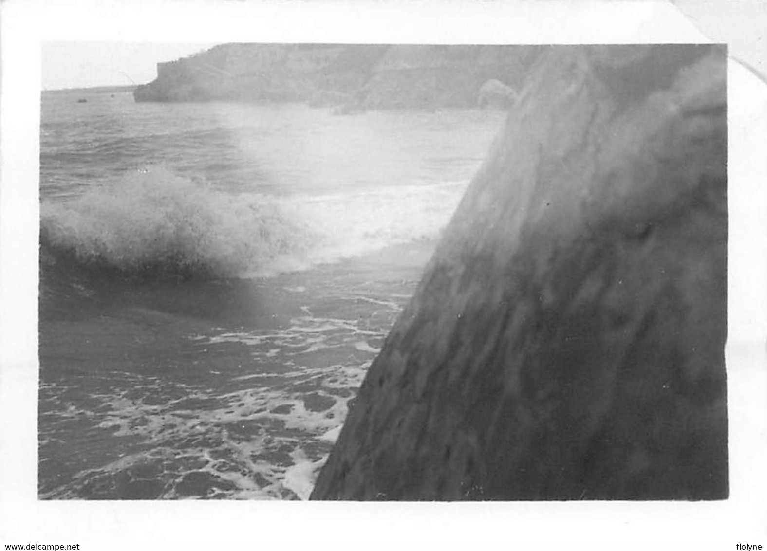 la bernerie en retz - 28 photos anciennes - vue sur la côte , la plage , jeux de plage , jetée , cabines de bains ...