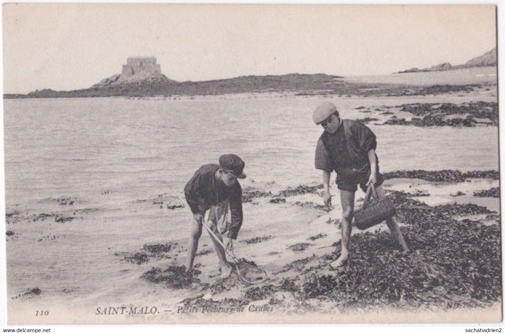 35. SAINT-MALO. Petits Pêcheurs De Crabes. 110 - Saint Malo