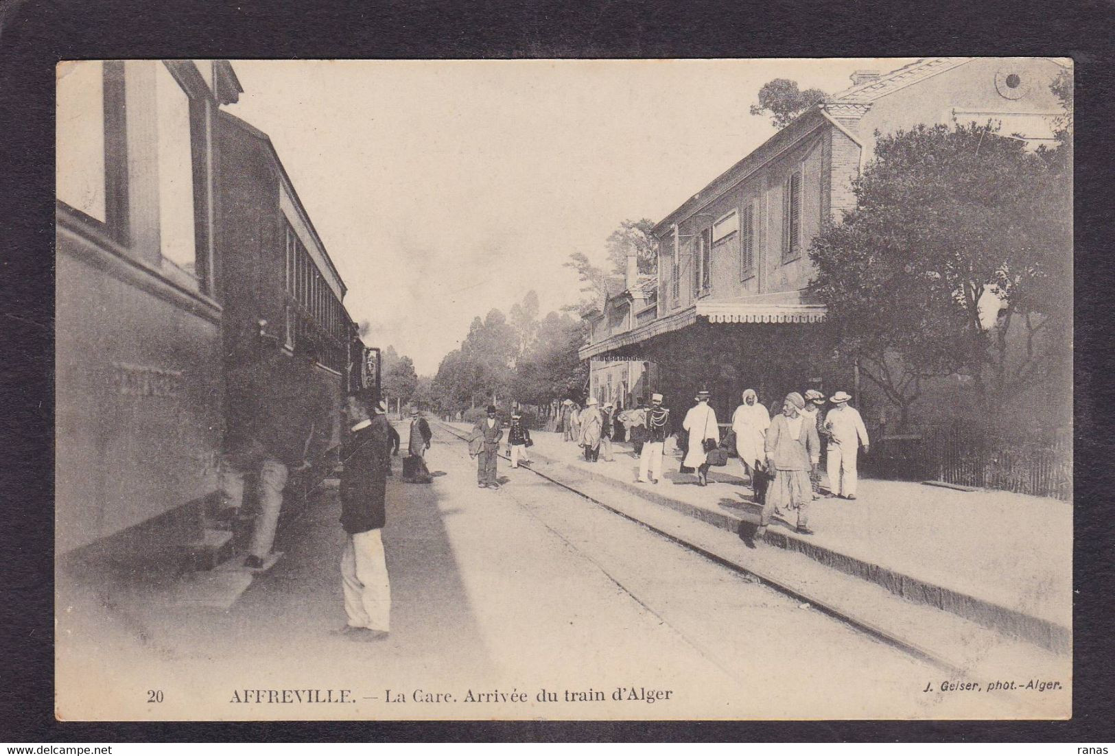 CPA Algérie Afrique Du Nord Train Chemin De Fer Gare Non Circulé Affreville - Altri & Non Classificati