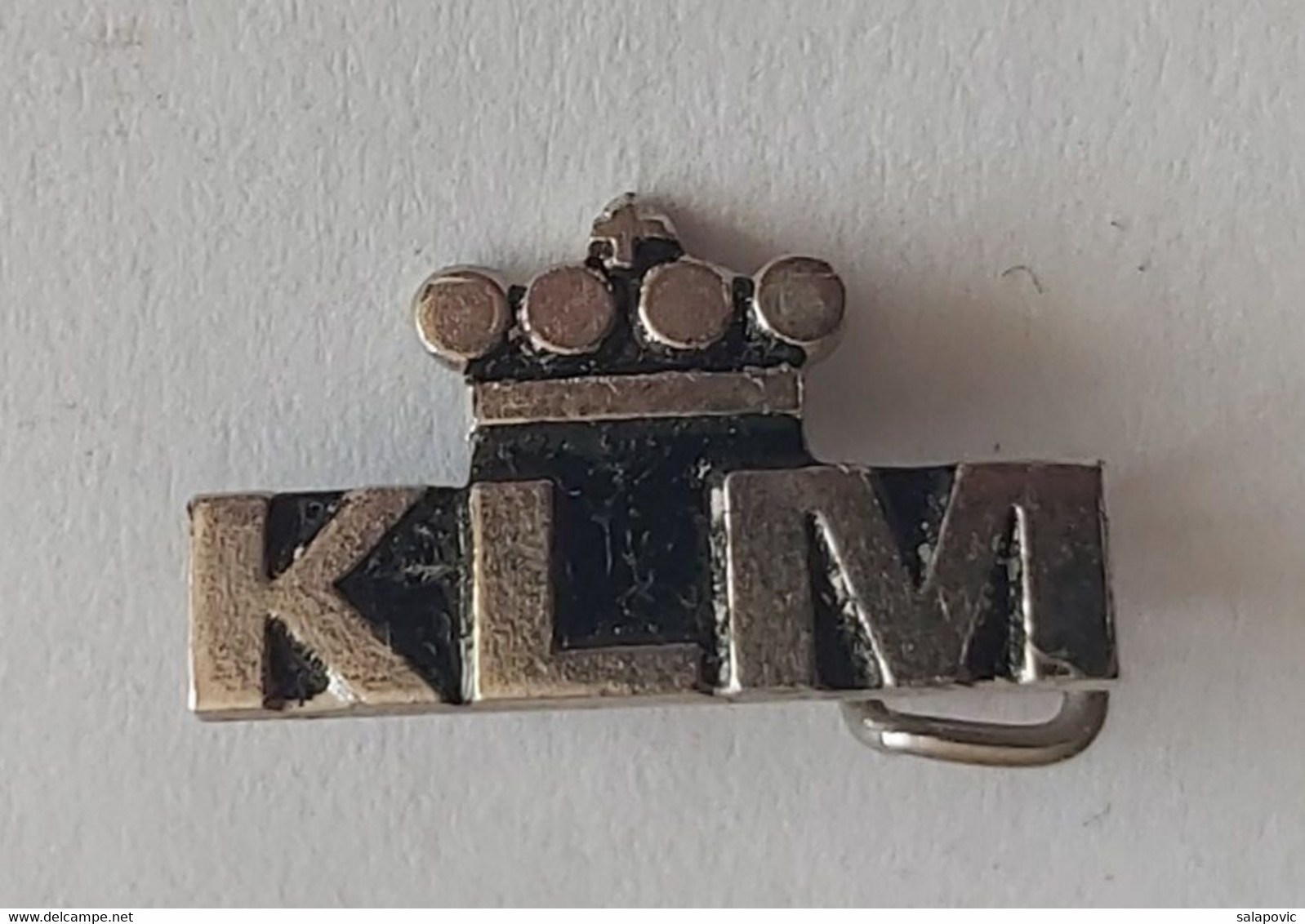 Airplane (Avion / Flugzeug)  Koninklijke Luchtvaart Maatschappij (KLM)  PINS BADGES P4/6 - Avions