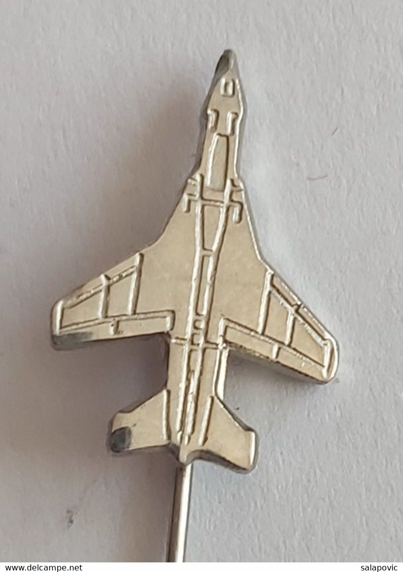 Airplane (Avion / Flugzeug)    PINS BADGES P4/6 - Avions