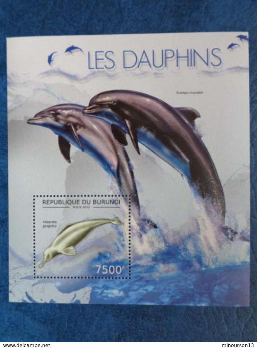 2012 BLOC BURUNDI  1 TIMBRE DENTELE : LES DAUPHINS - Delfines