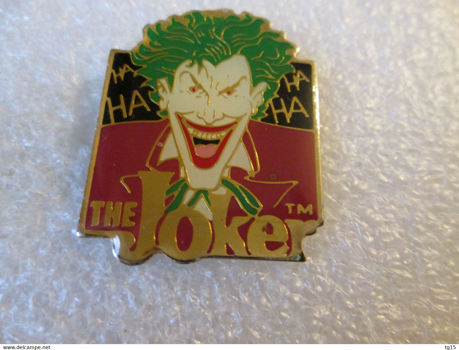 PIN'S    CINEMA  BD  COMICS THE JOKER    BATMAN - Cinema