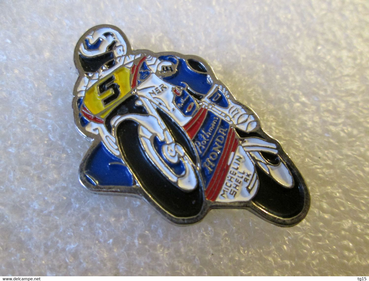 PIN'S  MOTO   HONDA  NSR  ROTHMANS  MICHELIN - Motorfietsen