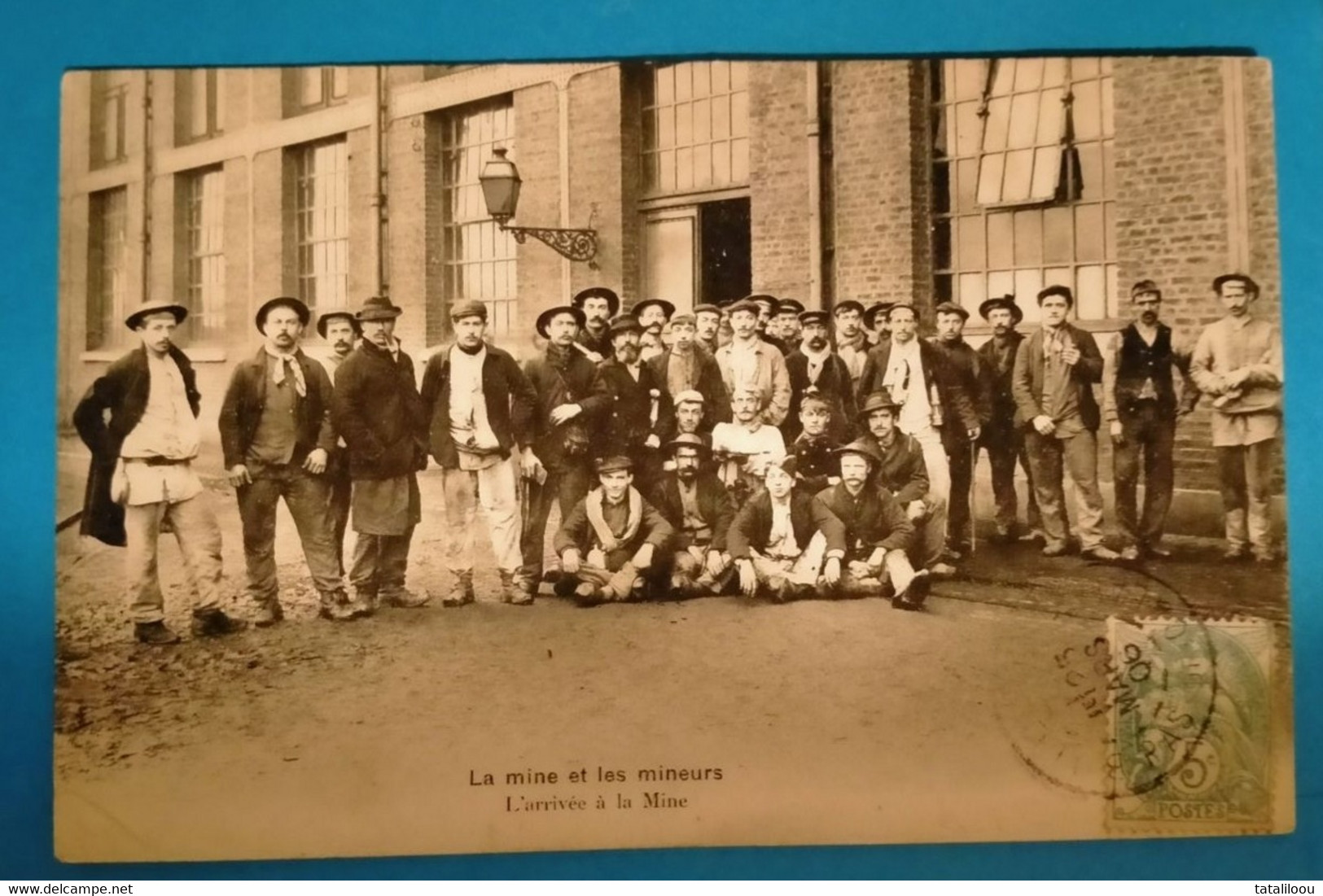 Carte Postale Ancienne  -La Mine Et Les Mineurs- L'arrivée à La Mine - Miniere