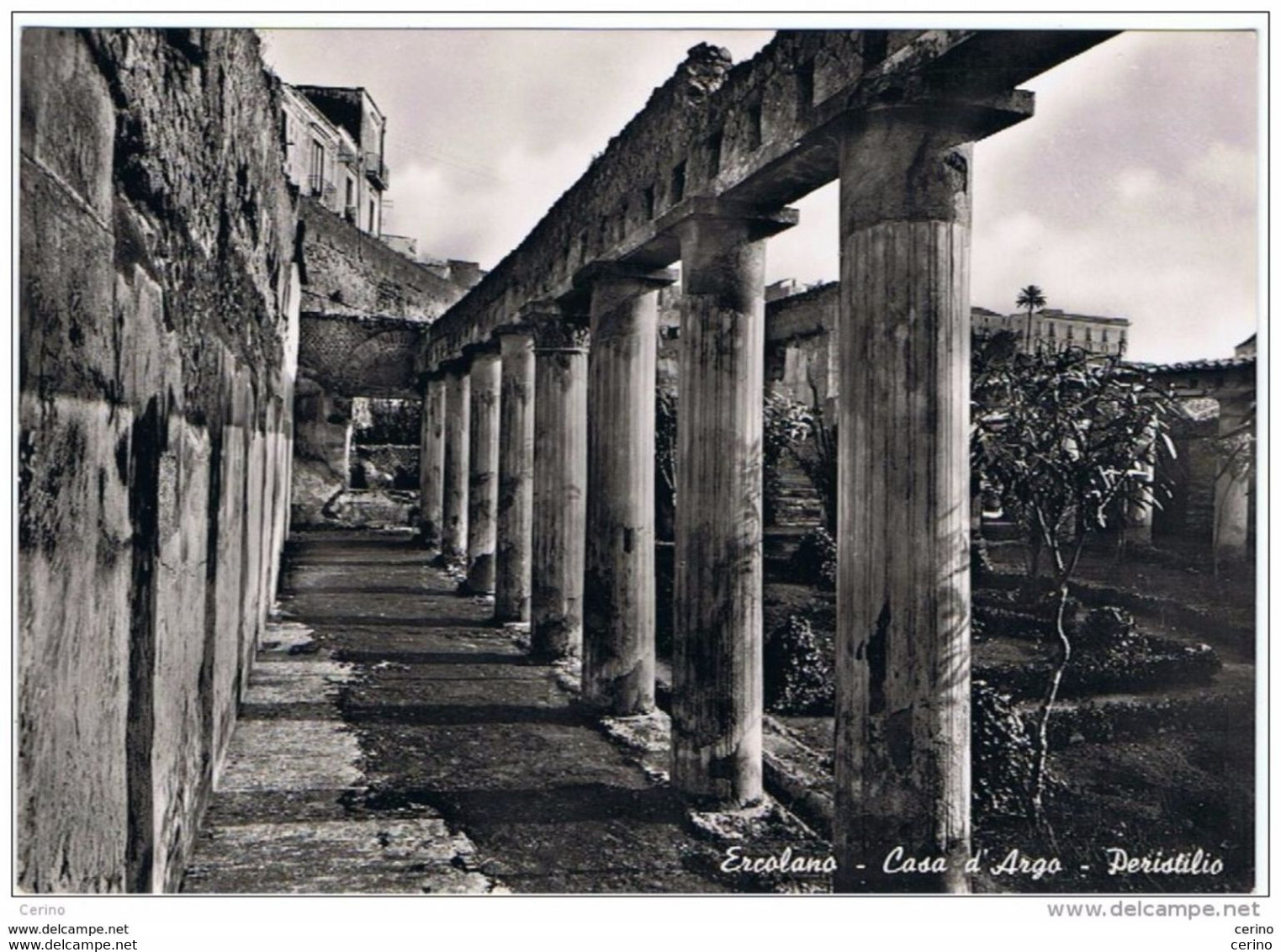 ERCOLANO (NA):  CASA  D' ARGO  -  PERISTILIO  -  FOTO  -  FG - Ercolano