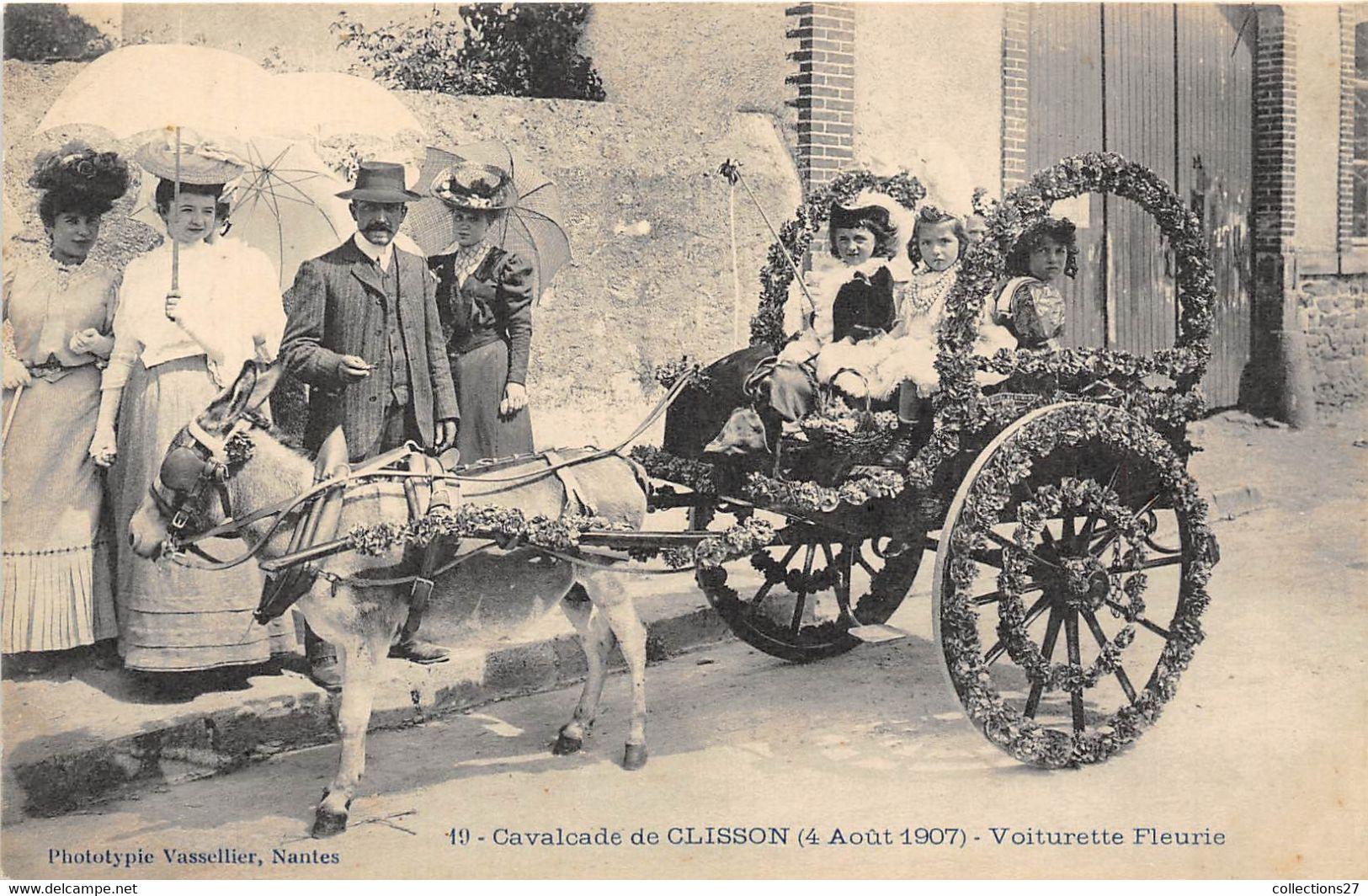 44-CLISSON- CAVALCADE DE CLISSON - 4 AOUT 1907- VOITURE FLEURIE - Clisson