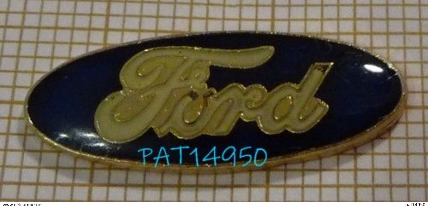 LOGO FORD En Version EPOXY Base Dorée - Ford