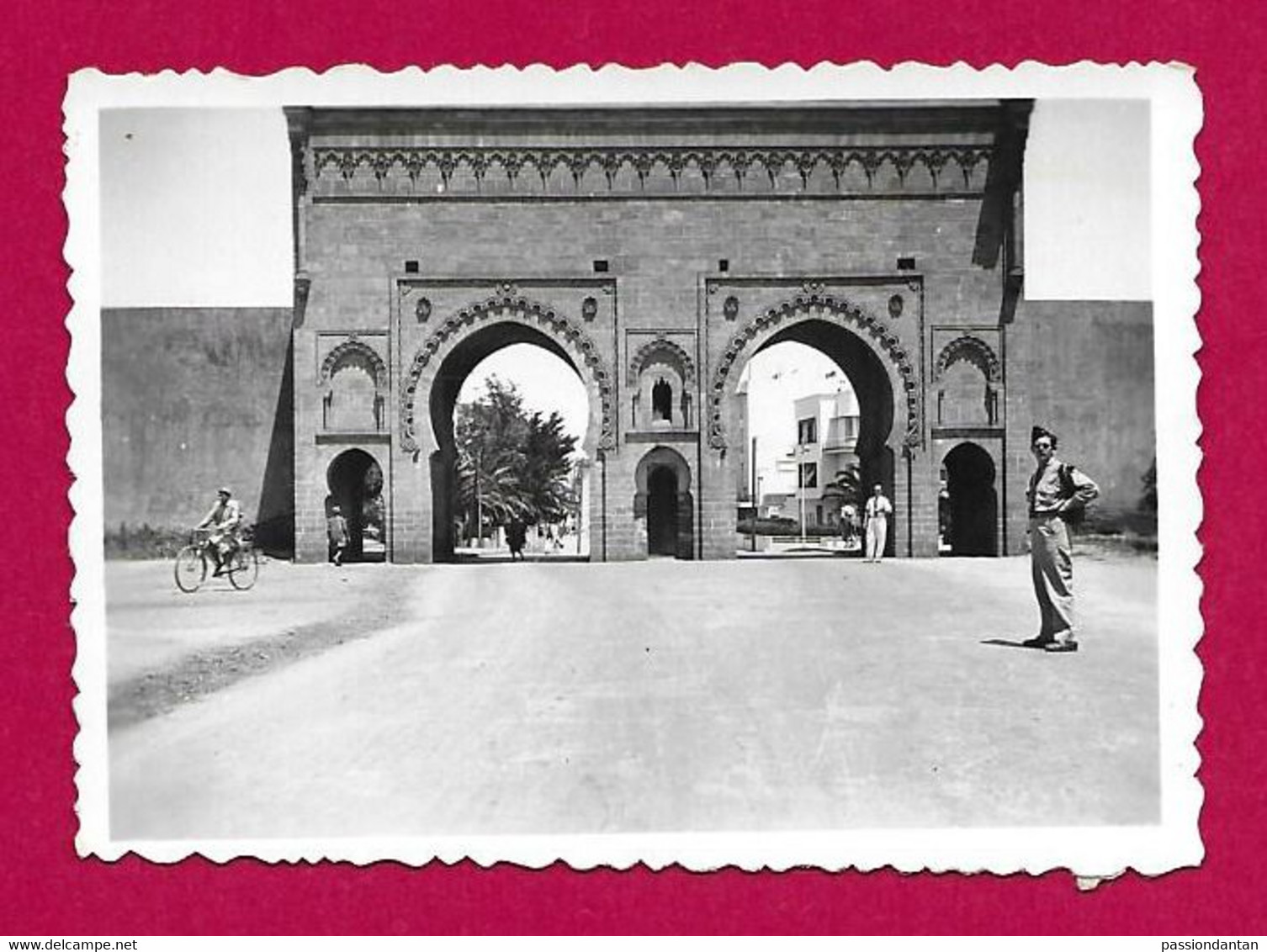 Vingt-cinq photographies en noir et blanc - Souvenirs du Service Militaire au Maroc