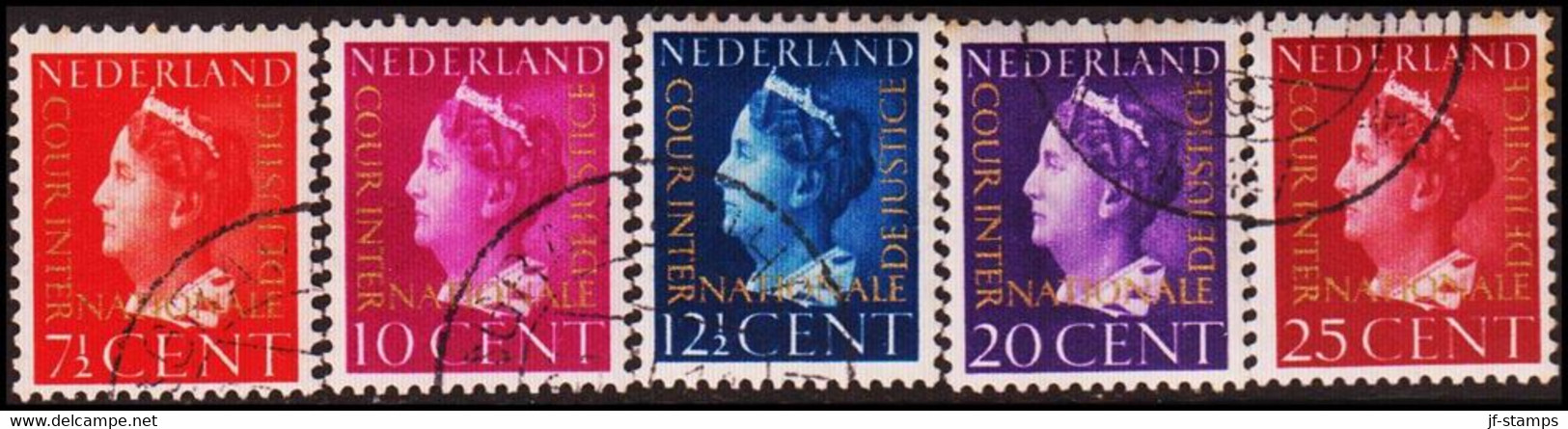 1947. NEDERLAND. Complete Set With 5 Stamps Overprinted  „COUR INTER  NATIONALE DE JU... (Michel Di. 20-24) - JF413278 - Dienstmarken