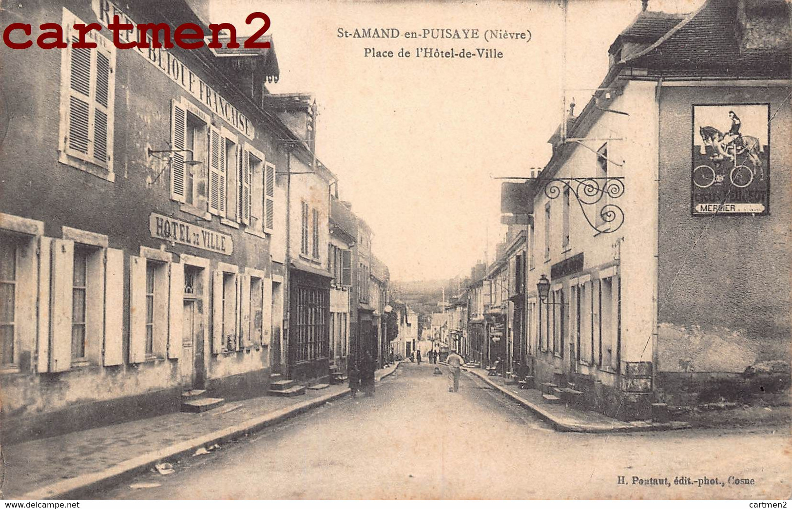 SAINT-AMAND-EN-PUISAYE PLACE DE L'HOTEL-DE-VILLE PUBLICITE AFFICHE MERCIER 58 NIEVRE - Saint-Amand-en-Puisaye