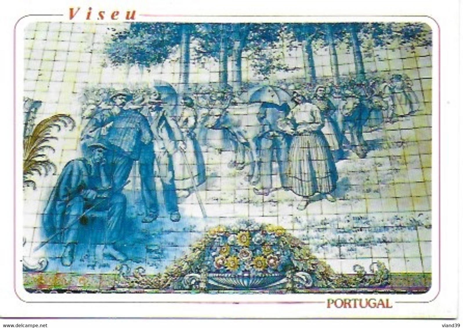 Viseu - Azulejos Existente No Largo Do Rossio - Carreaux Vernissés Dans La Place Du Rossio - Viseu