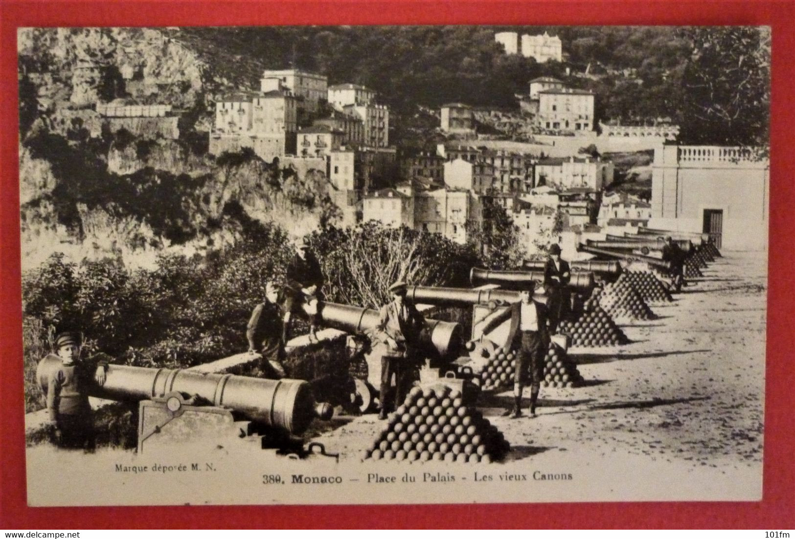 MONACO - PLACE DU PALAIS , LE VIEUX CANONS - Fürstenpalast