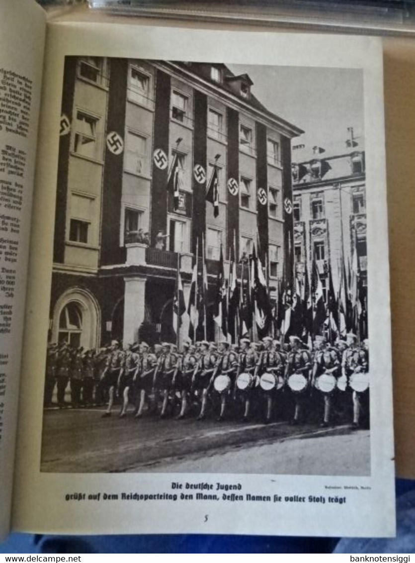 Schülerzeitzung "Hilf mit!" als Buch gebunden.  vom  1 Januar - 1 Dezember  1937