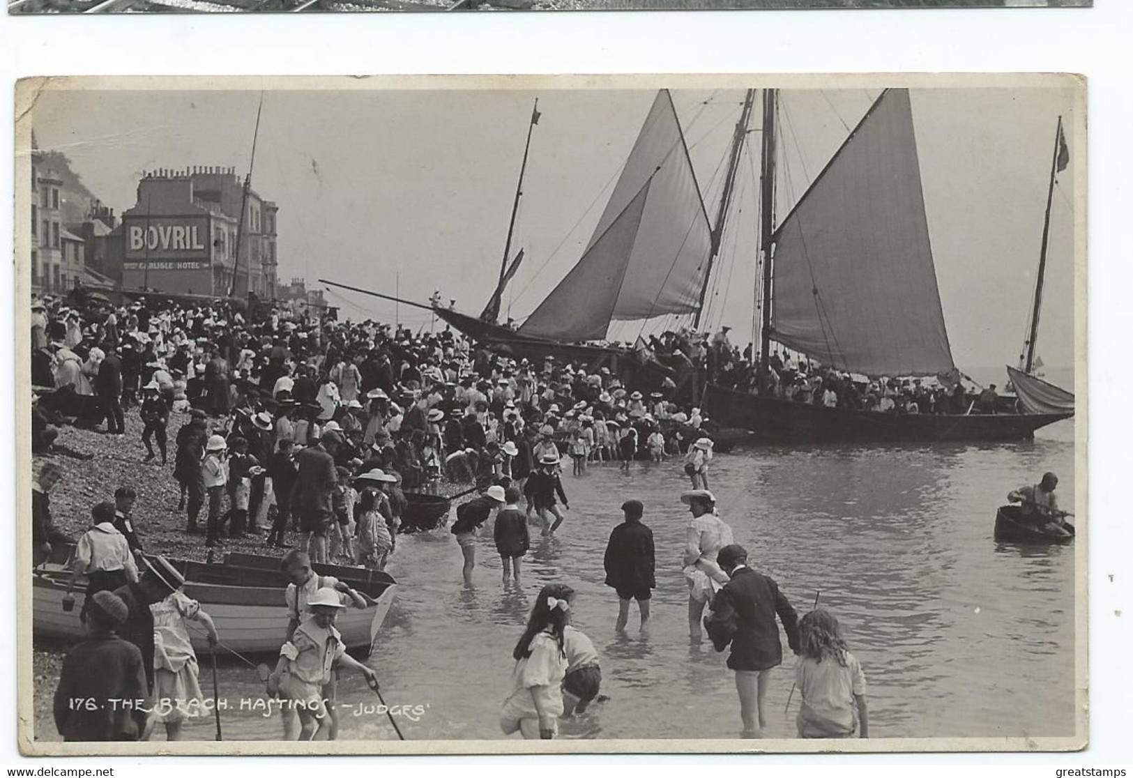 Sussex Postcard Unused Rp Judges  Thbeach Well Animated  Hastings  1904? With Boats - Hastings