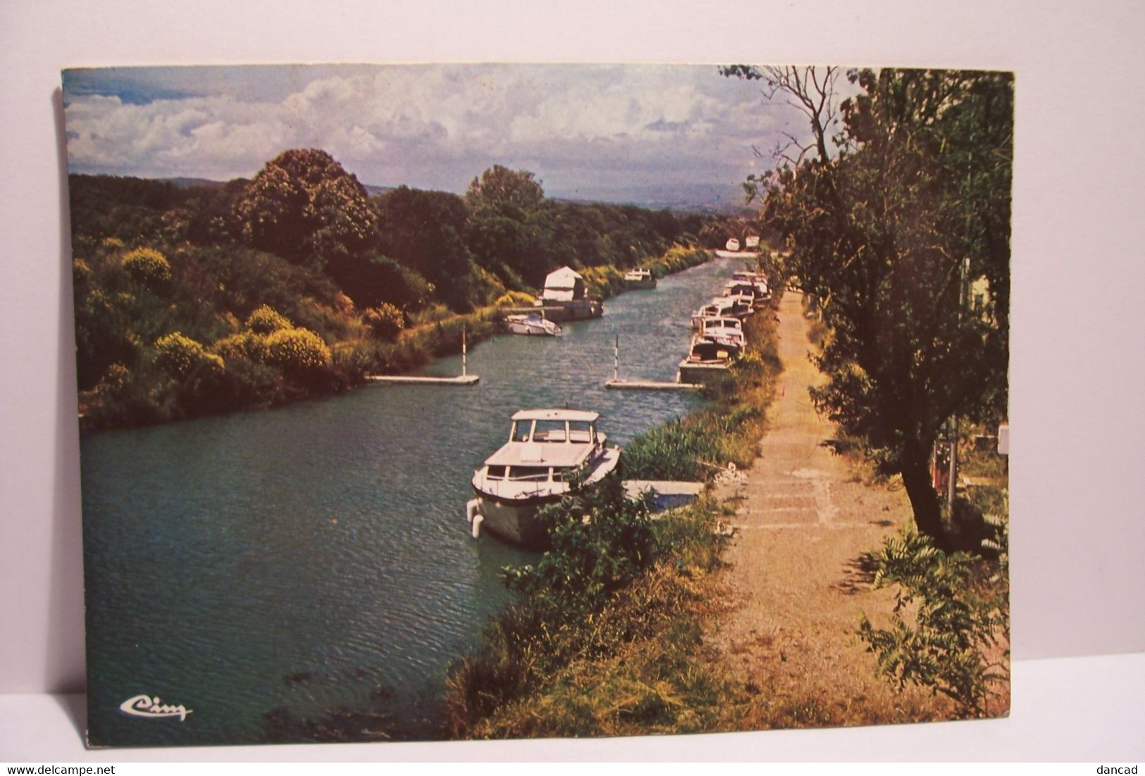 SALLELES - D'AUDE  -    Le Port Et Le Canal Du Midi -  ( Pas De Reflet Sur L'original ) - Salleles D'Aude