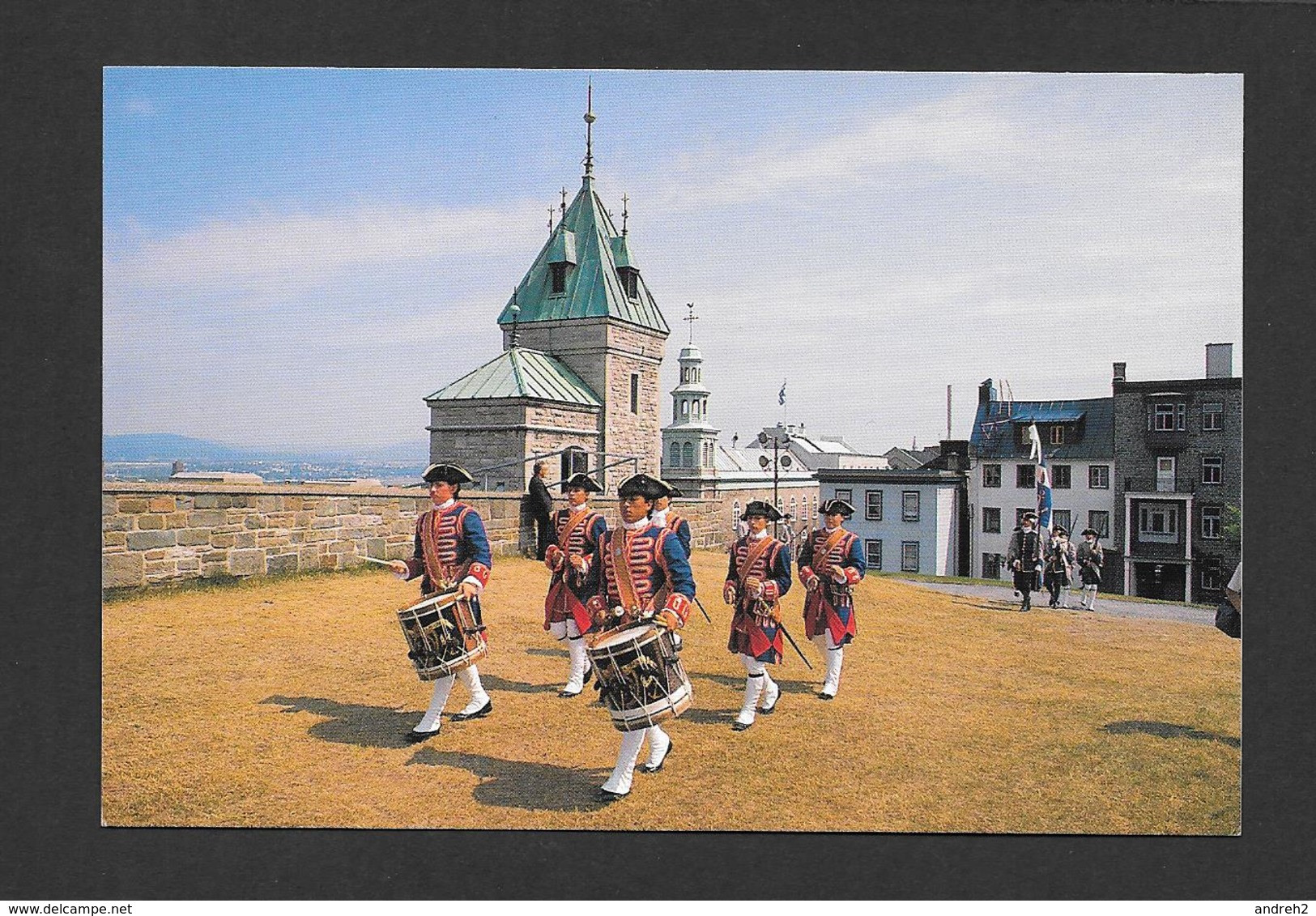 QUÉBEC - ROYAL 22e RÉGIMENT - TAMBOURS DU RÉGIMENT À LA CITADELLE - PHOTO Y.TESSIER - Québec - La Citadelle