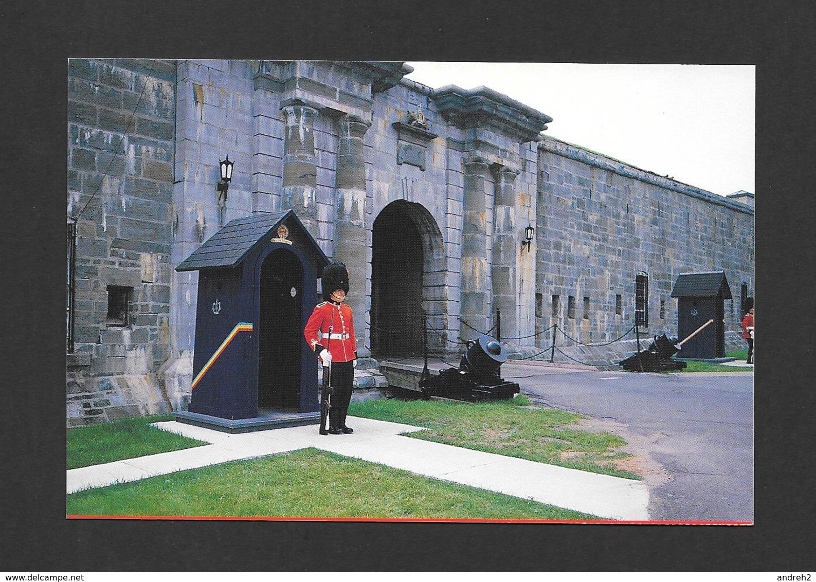 QUÉBEC - ROYAL 22e RÉGIMENT - SENTINELLE À LA CITADELLE - PHOTO GIL JACQUES - Québec - La Citadelle