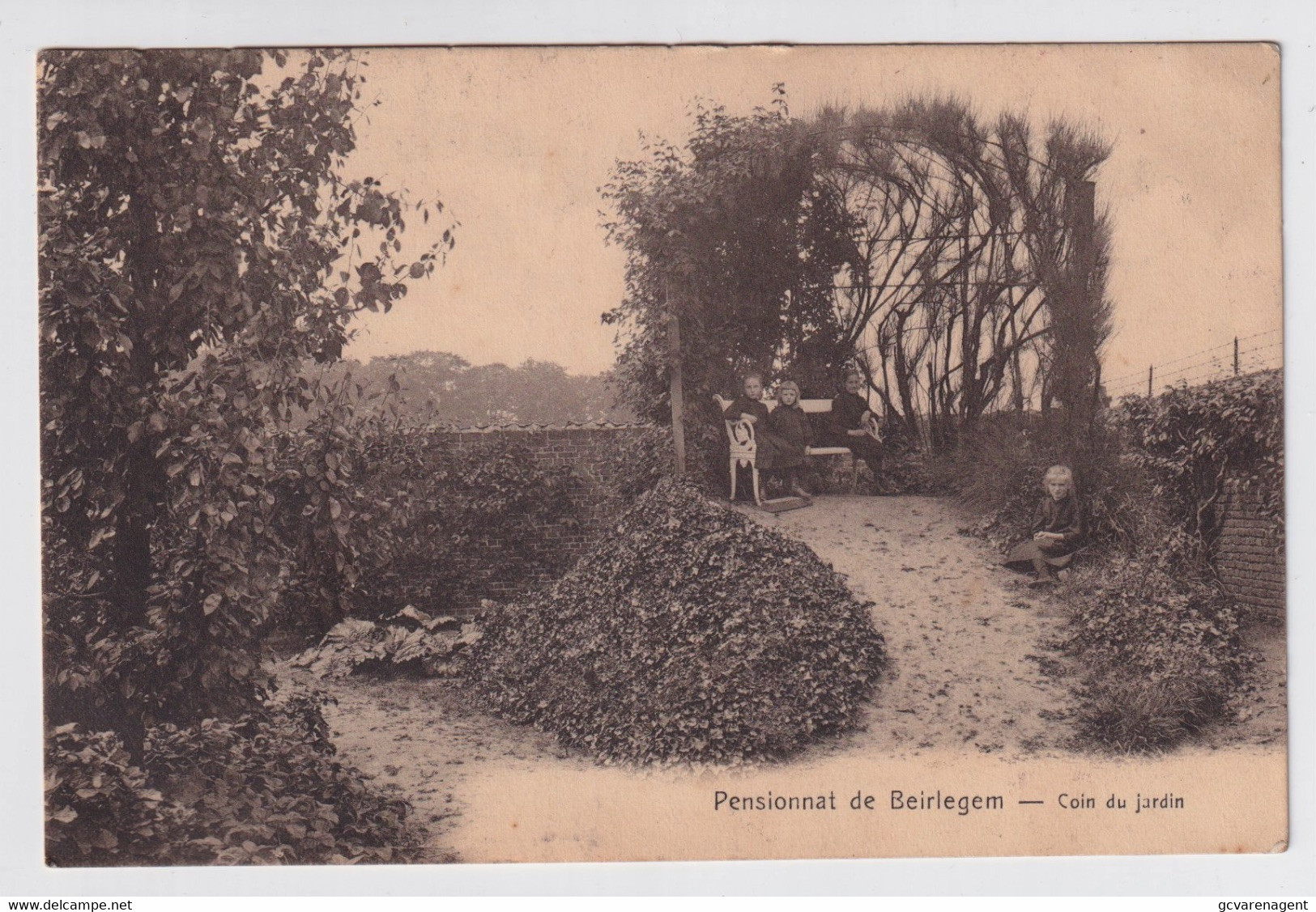 PENSIONNAT DE BEIRLEGEM - COIN DU JARDIN - Zwalm