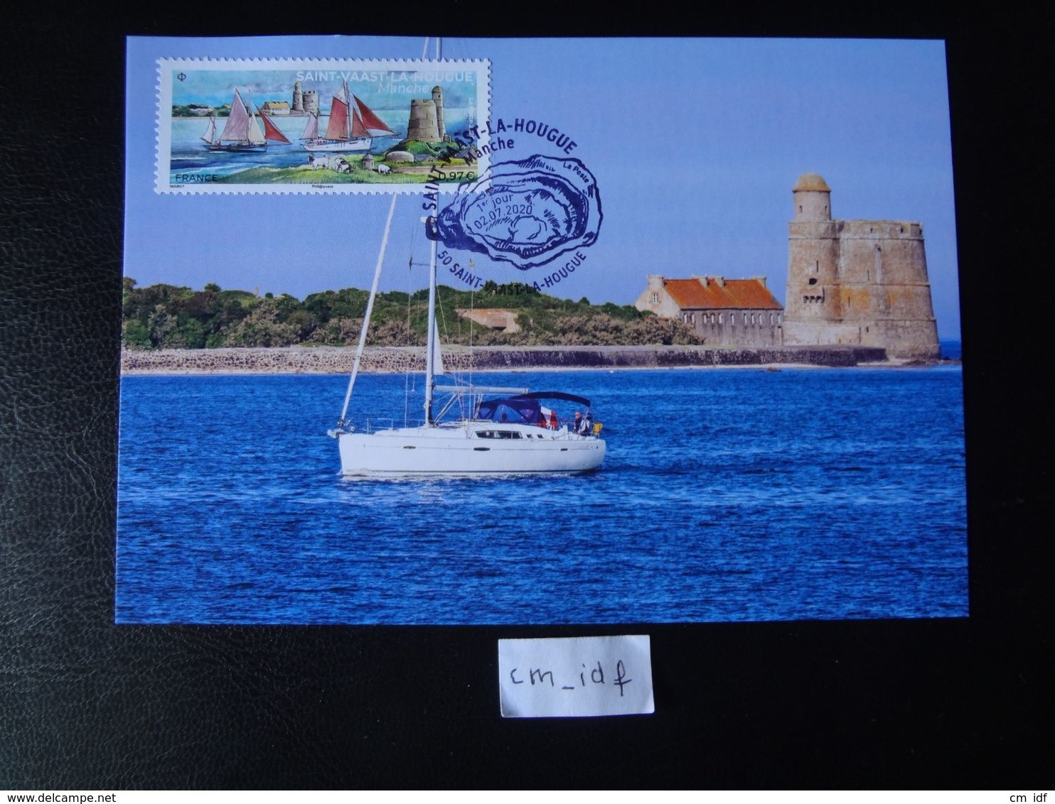 FRANCE 2020 0,97 " SAINT-VAAST-LA-HOUGUE MANCHE ", OBLITÉRATION PREMIER JOUR 02 07 2020 CARTE POSTALE F.D.C. TOUR VAUBAN - 2020-…