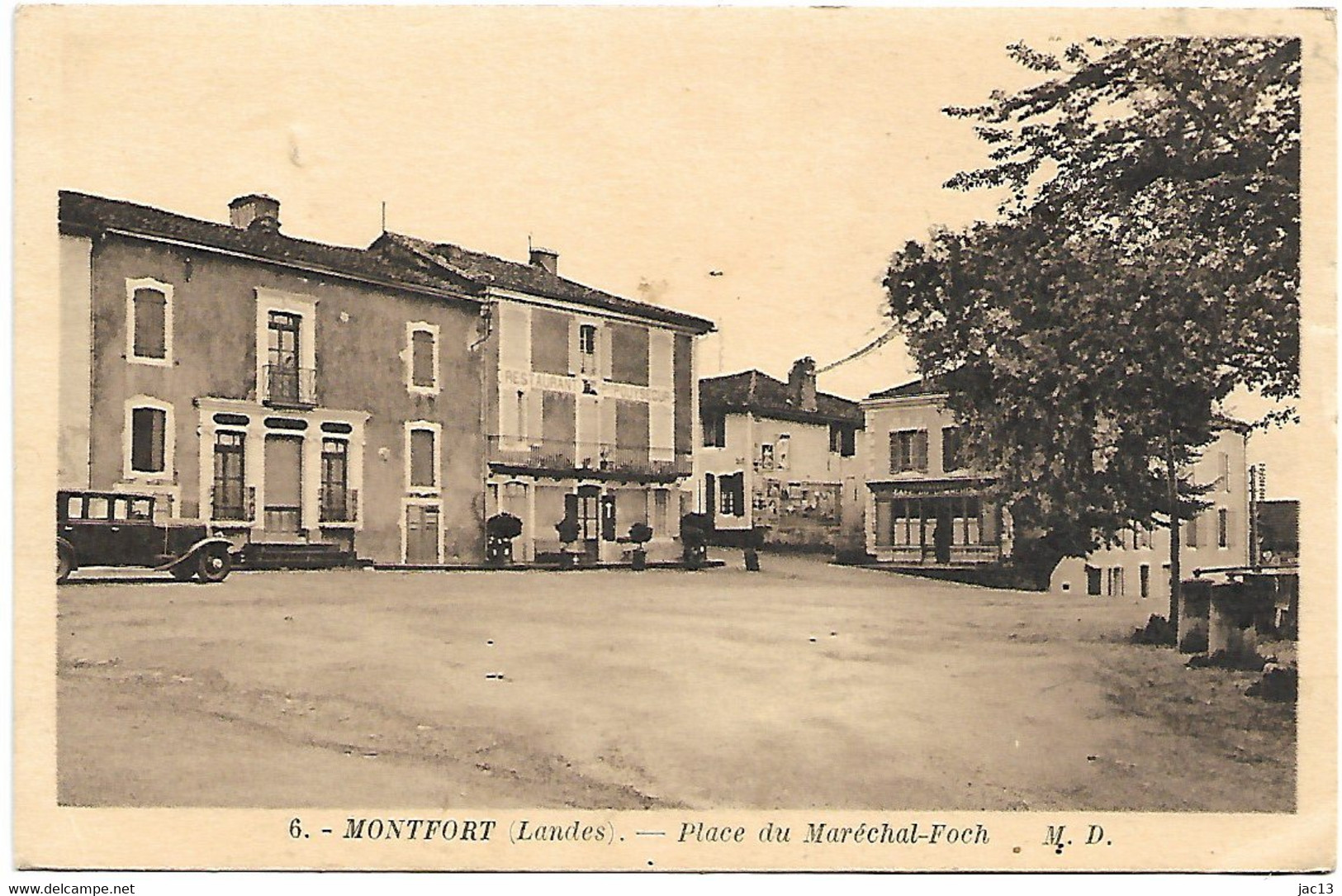 L100H485 - Montfort - 8 Place Du Maréchal-Foch - M. D.  - 1939 - Montfort En Chalosse