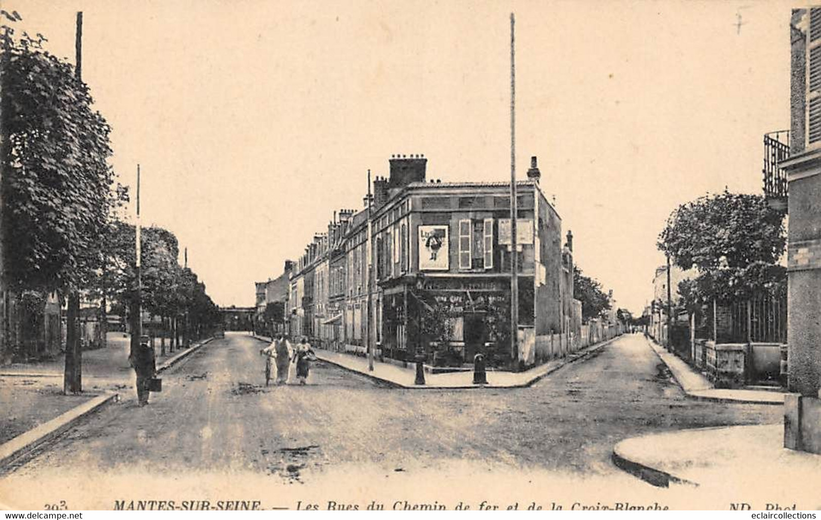 Mantes La Jolie        78       Rue Du Chemin De Fer Et De La Croix Blanche       (voir Scan) - Mantes La Jolie