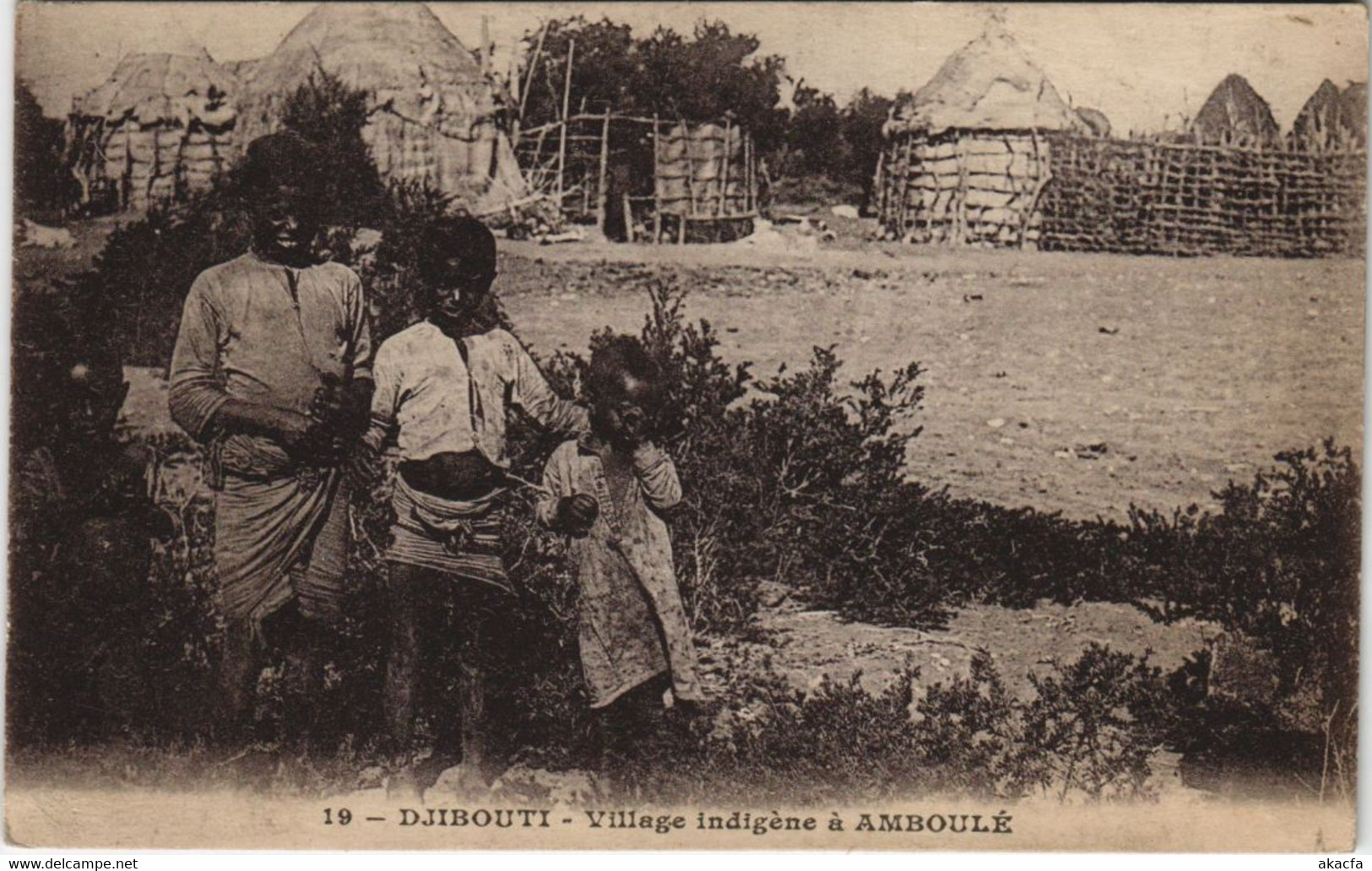 CPA AK Village Indigene A Amboule DJIBOUTI (1084448) - Djibouti