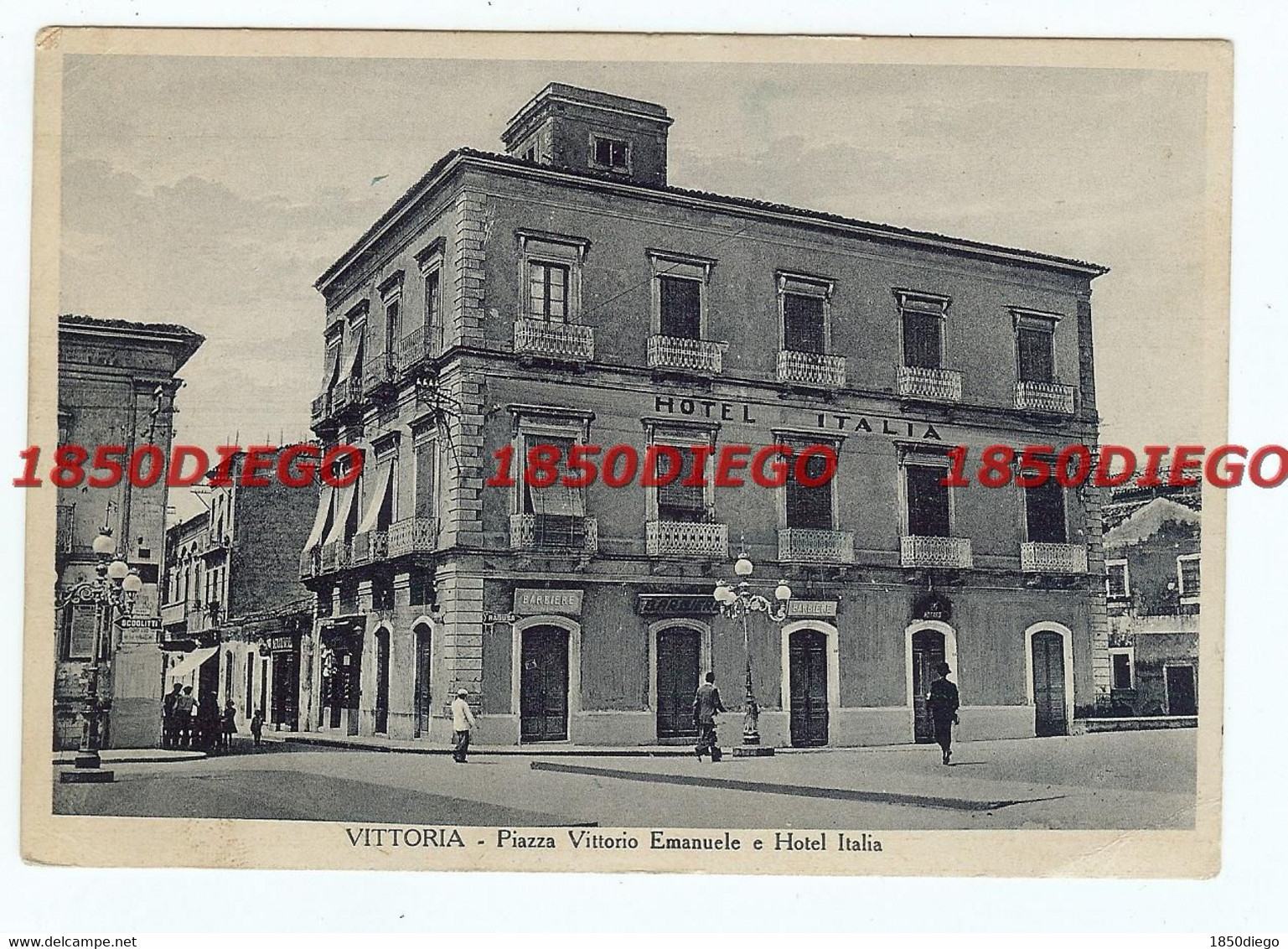 VITTORIA - PIAZZA VITTORIO EMANUELE E HOTEL ITALIA F/GRANDE VIAGGIATA 1937 ANIMATA - Vittoria