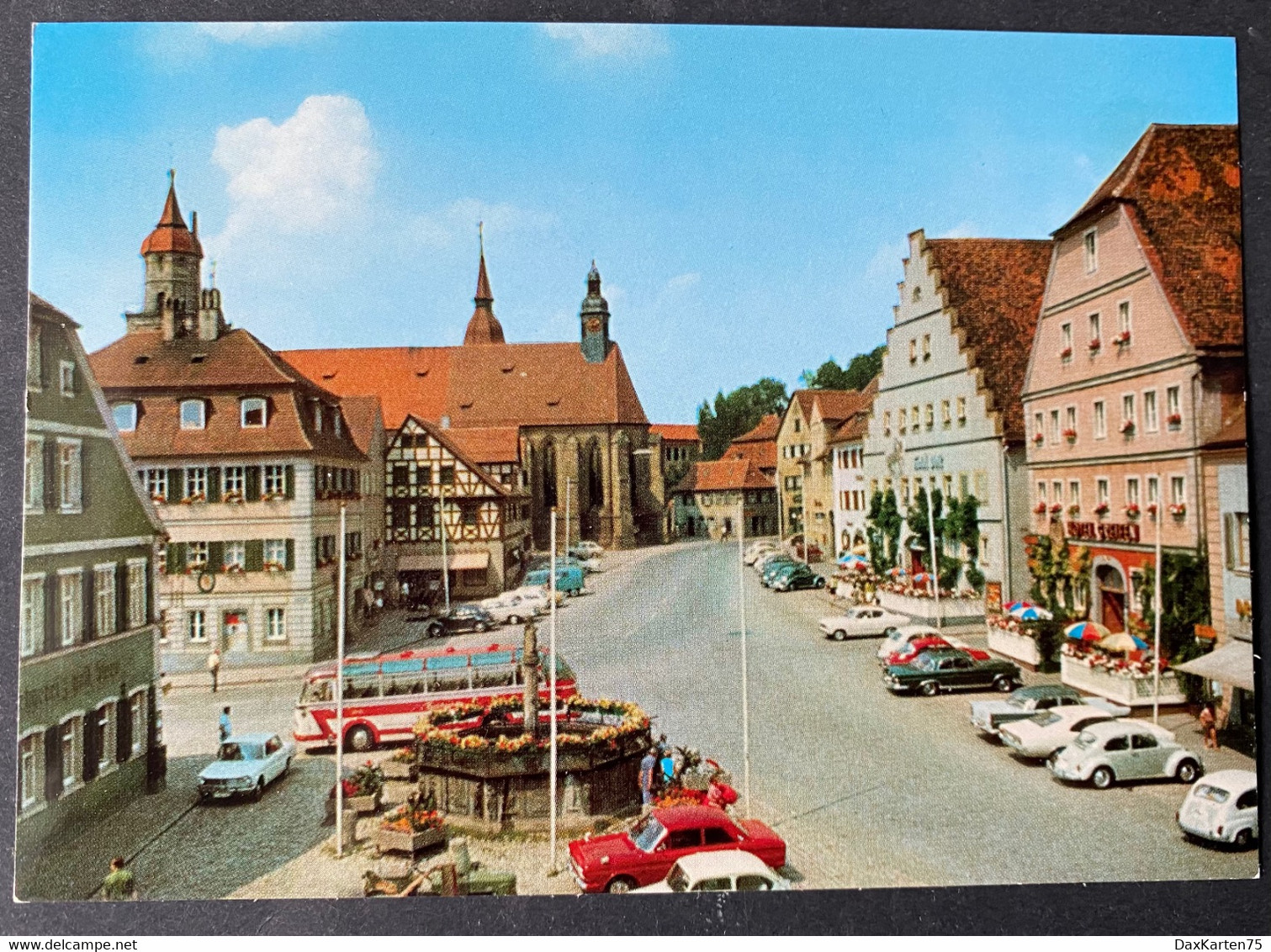 Feuchtwangen Marktplatz/ Bus / Oldtimer Autos - Feuchtwangen