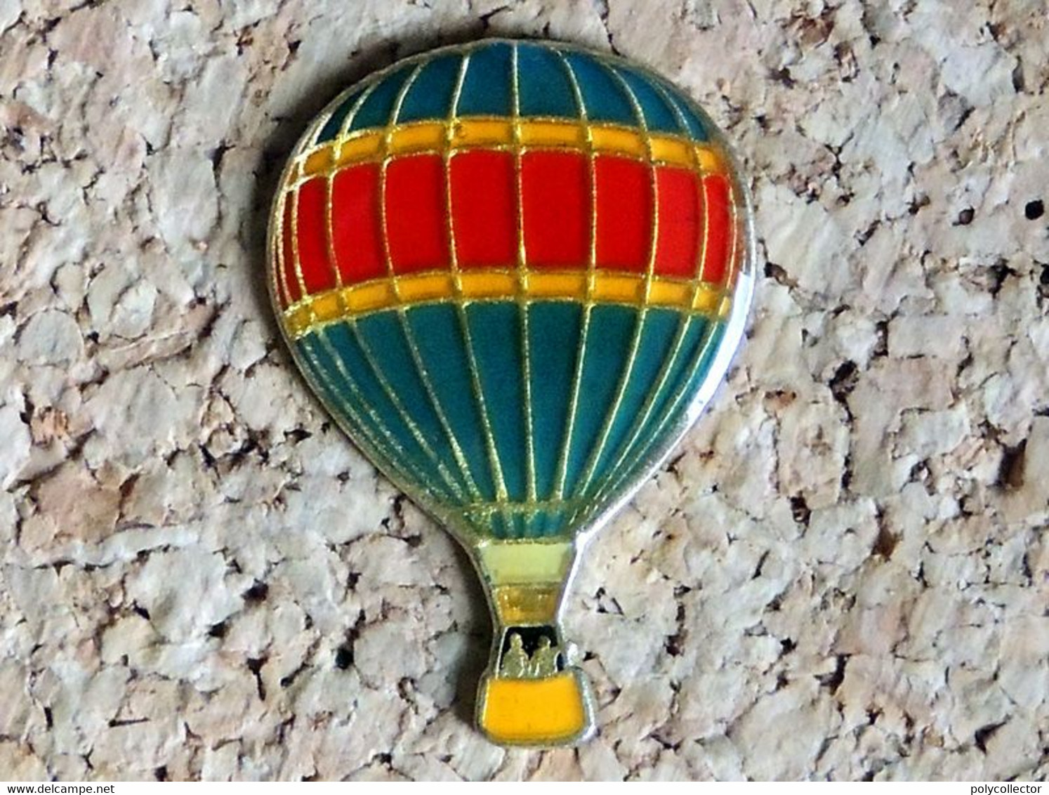 Pin's BALLON MONTGOLFIERE - Générique Nacelle Jaune - Verni époxy - Fabricant Taiwan - Avions