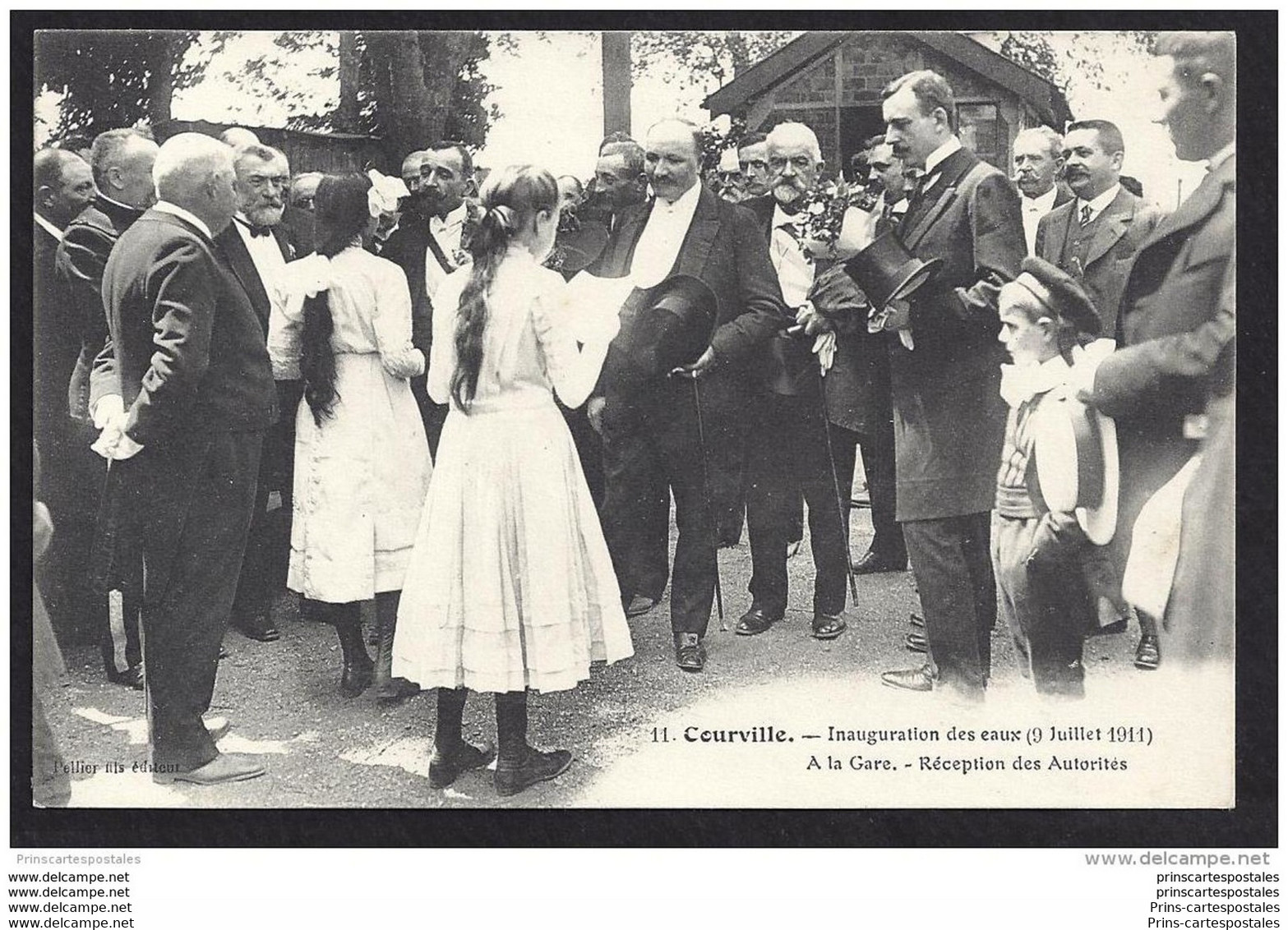 CPA 28 Courville Inauguration Des Eaux 9 Juillet 1911 A La Gare Réception Des Autorités - Courville