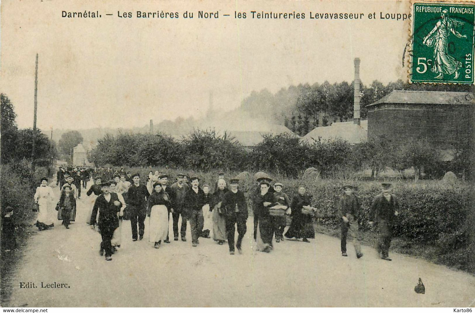 Darnétal * Les Barrières Du Nord * Les Teintureries LEVAVASSEUR Et LOUPPE * Ouvriers Teinturier Sortie Usine - Darnétal