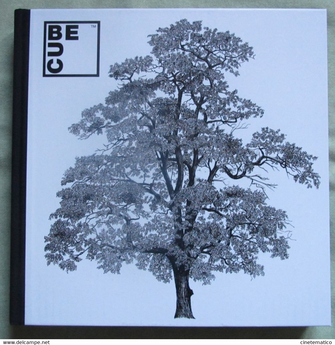 Book/livre/buch/libro CUBE/IQOS: Photography Art Communication Architecture And Trees - Sciences