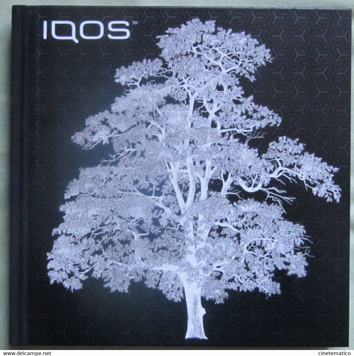 book/livre/buch/libro CUBE/IQOS: photography art communication architecture and trees