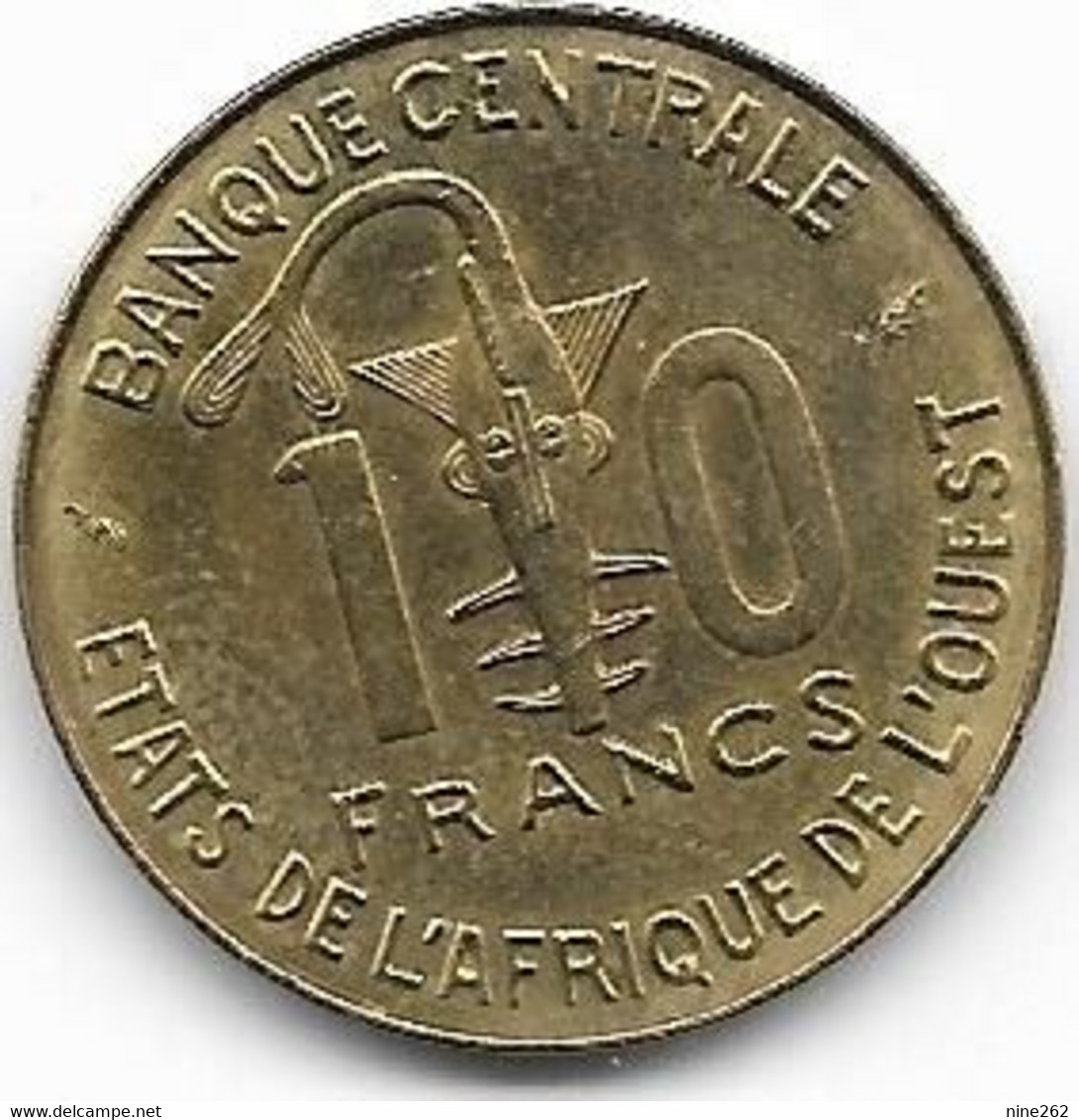 AFRIQUE DE L OUEST...10 FRANCS..2 PIECES .BANQUE CENTRALE1984-1976.... - Unclassified